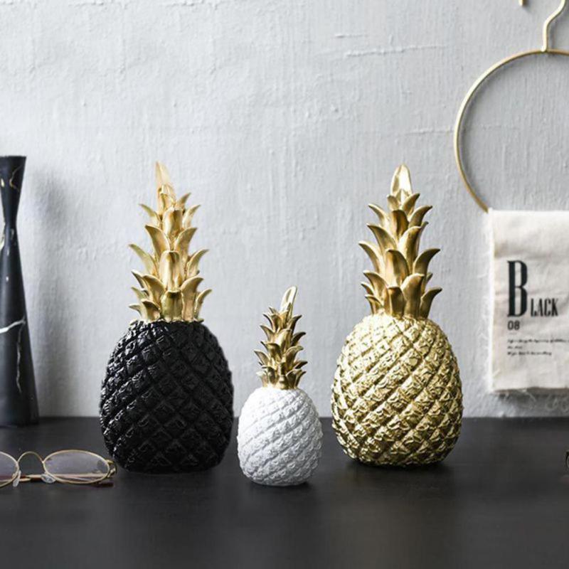 Decoración de Resina de Piña Dorada para Ventana