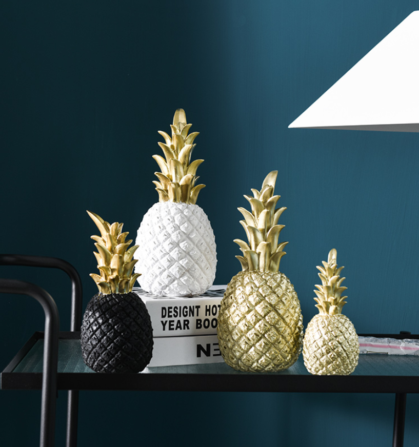 Decoración de Resina de Piña Dorada para Ventana